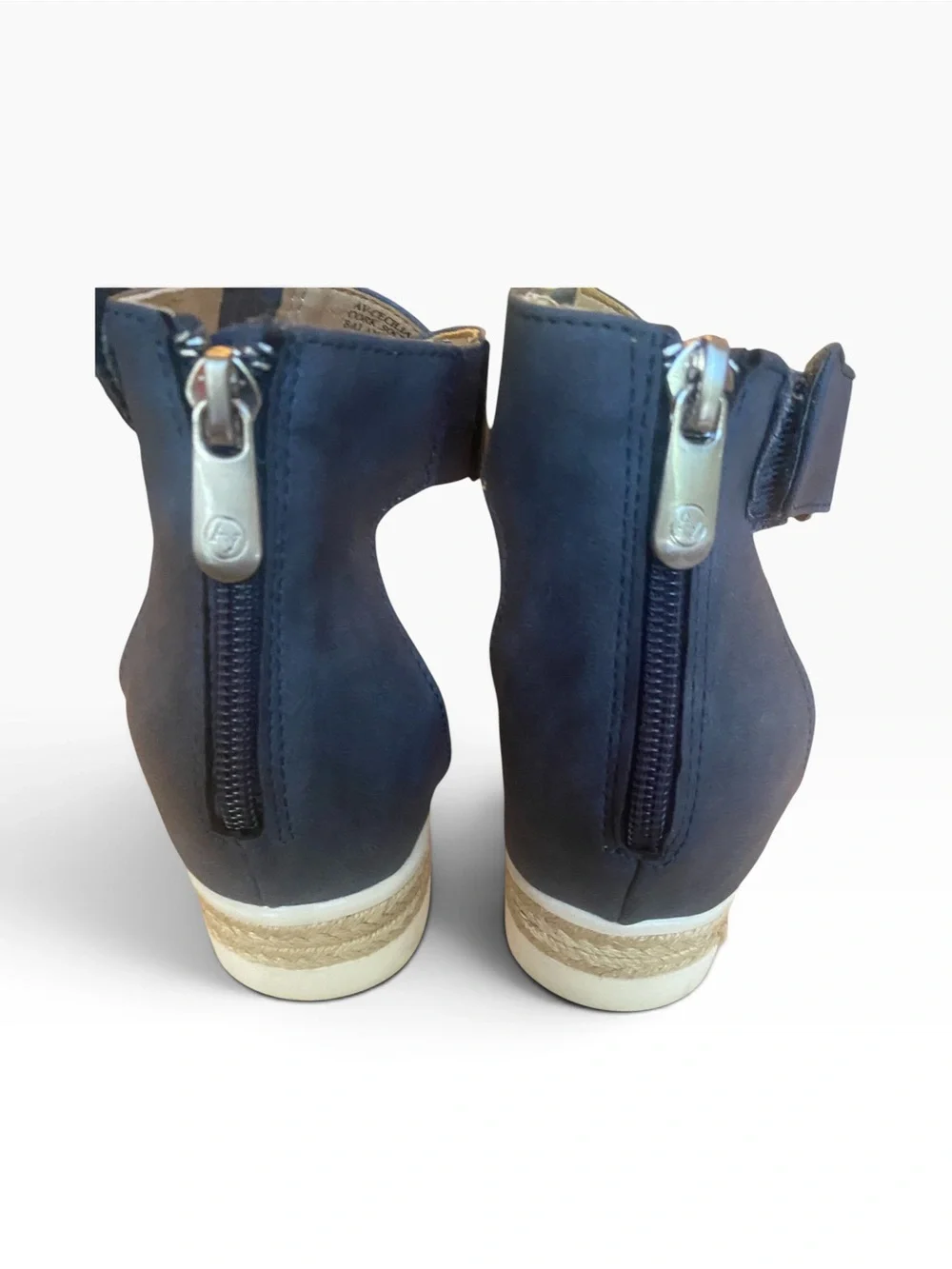 Adrienne Vittadini platform outsole